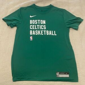 Nike Boston Celtics Green T Shirt Men’s Small